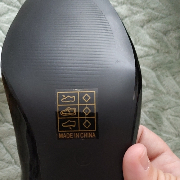 OFFER PLS! Journee Collection Black Heels - Picture 6 of 12